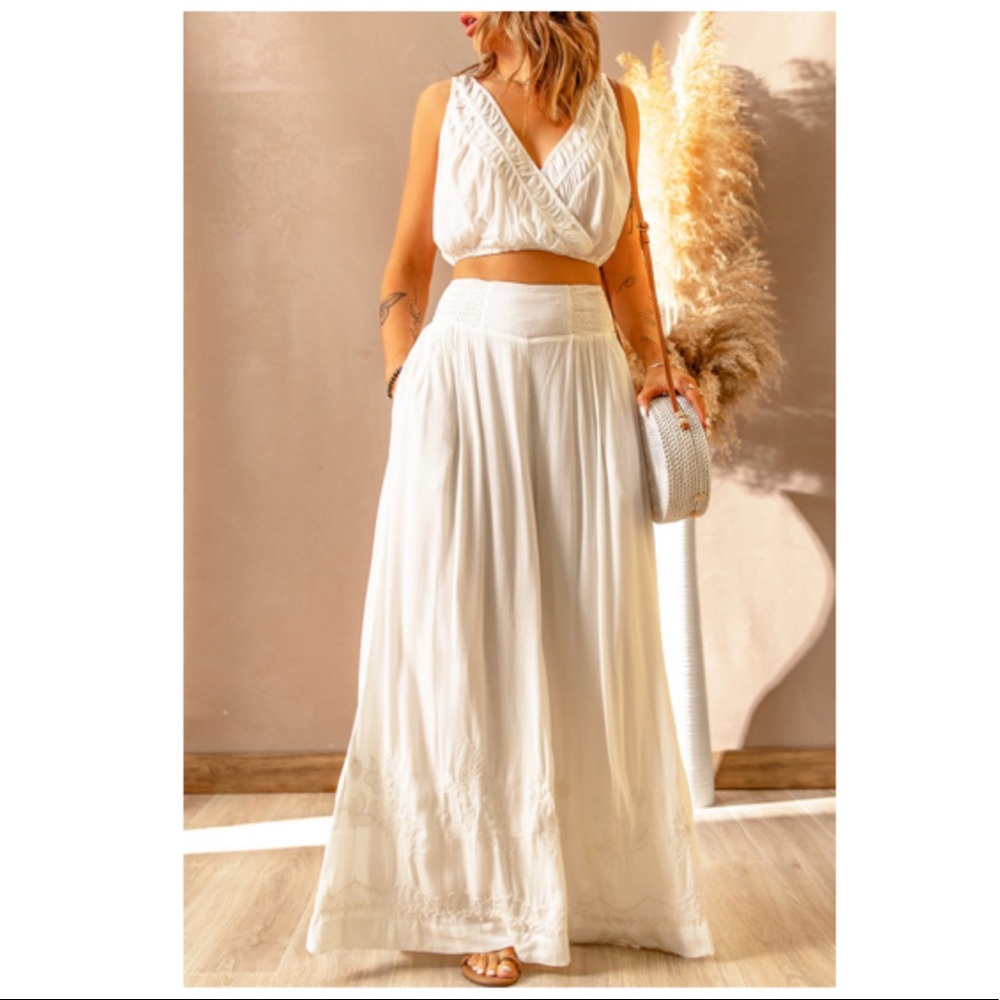 White V Neck Crop Tank Top and Wide Leg Pants Set